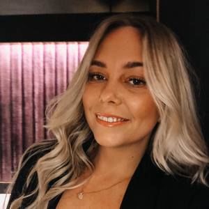 Meet your Posher, Ellise